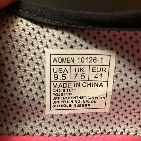 SAUCONY HATTORI Minimalist Running Shoes, size W9.5 (fits like W8.5/9) - Picture 9 of 9